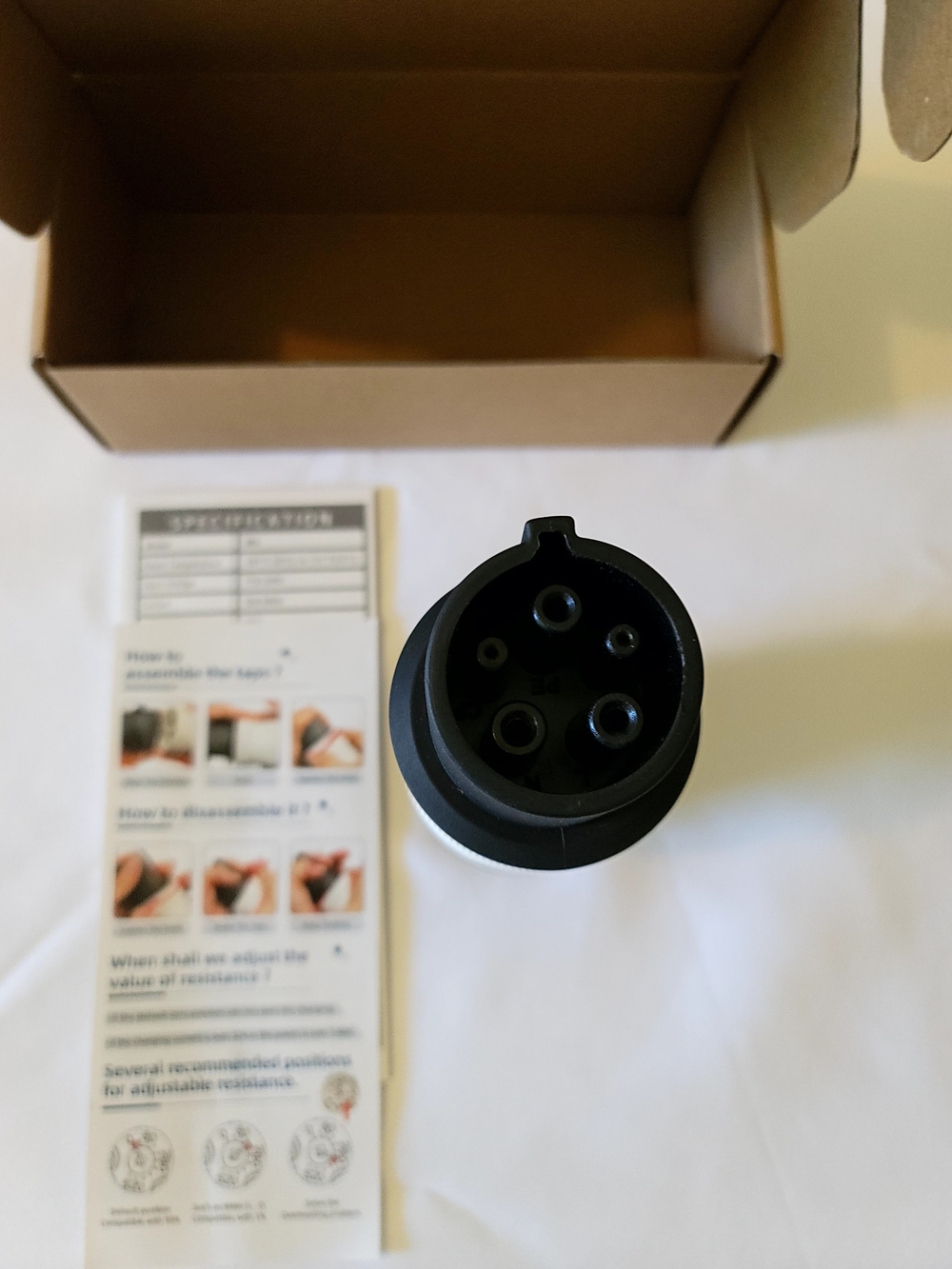 Switchable Connector & Inlet - Brown Cardboard Packaging - Picture 6 of 7